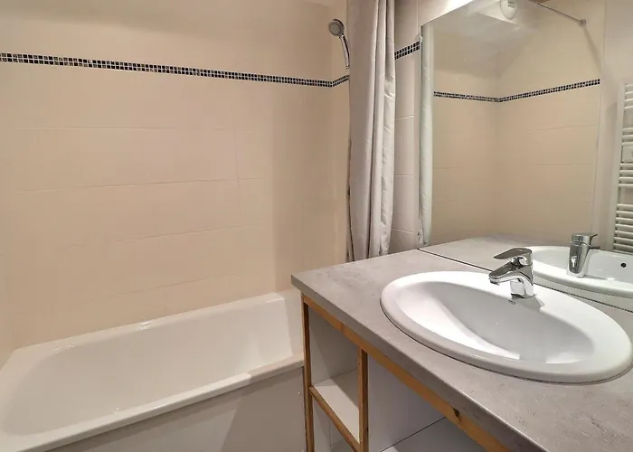 Апартаменти 2 Pieces Confortable, Skis Aux Pieds, Proche Commerces, 4 Pers, Balcon, Tv - Fr-1-182a-27 Куршавель