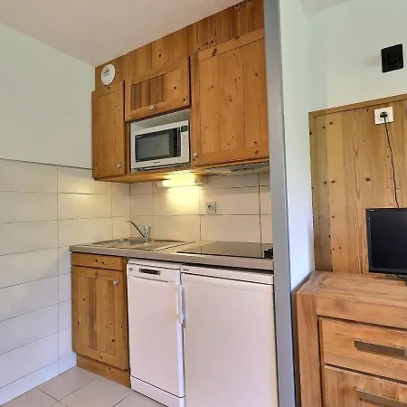 Apartment 2 Pieces A La Tania - Balcon, Skis Aux Pieds, Ideal 4 Pers, Proche Commerces - Fr-1-182a-27 *