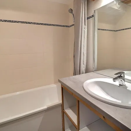 Apartmán 2 Pieces Confortable, Skis Aux Pieds, Proche Commerces, 4 Pers, Balcon, Tv - Fr-1-182a-27 Courchevel